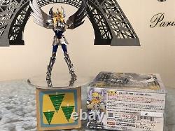 Bandai Saint Seiya Myth Cloth Cygnus Hyouga First Bronze Cloth REVIVAL EDITION