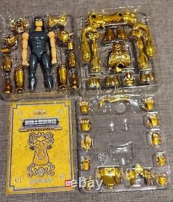 Bandai Saint Seiya Myth Gold Cloth Taurus Aldebaran used