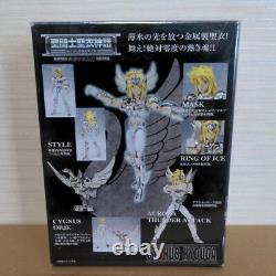 Saint Seiya Cloth Myth Cygnus Hyoga Action Figure Animation Jump BANDAI Limited