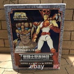 Saint Seiya Myth Cloth Lionet Ban Bronze Action Figure Bandai